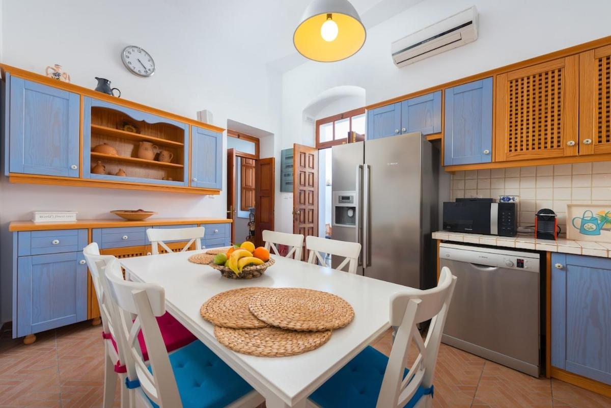 Villa Lindos Eksteriør billede
