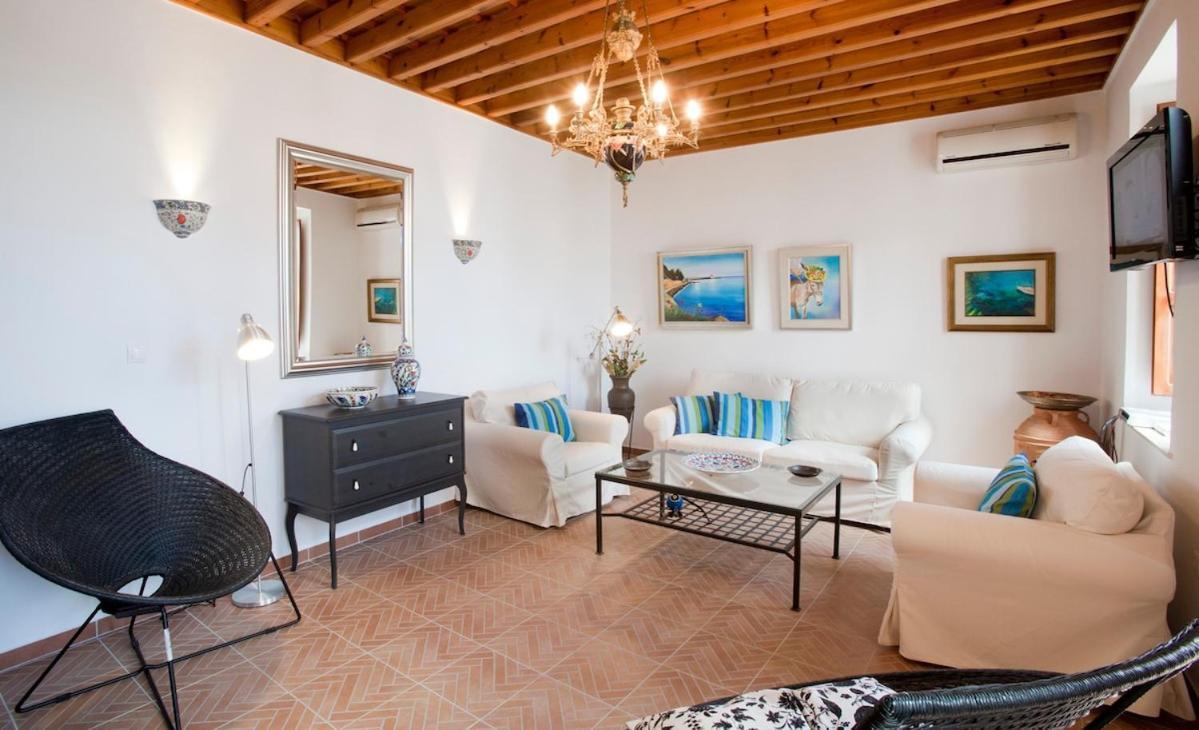 Villa Lindos Eksteriør billede